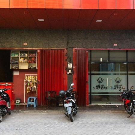 RedDoorz @ Hertasning Area 2 Makassar Buitenkant foto