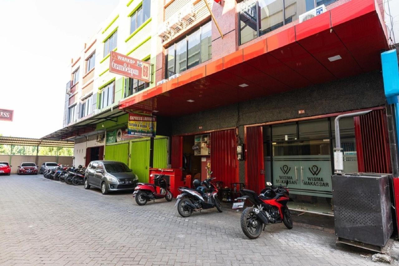 RedDoorz @ Hertasning Area 2 Makassar Buitenkant foto